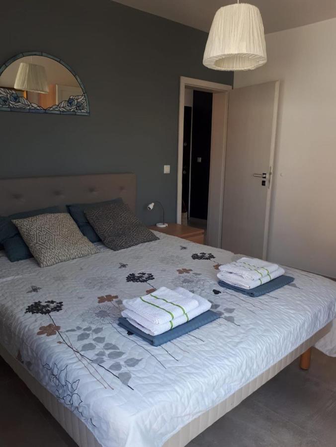 Obzor Tatyana Apartaments Bonjour Esterno foto